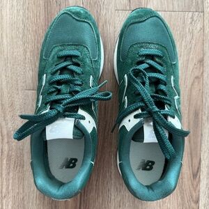 New Balance Green Sneakers